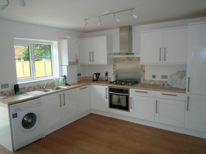 3 Bedroom Terraced House To Rent In Kent Avenue, Beeston, NG9