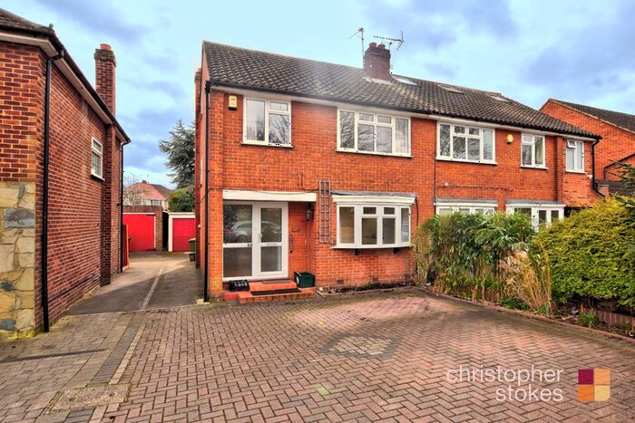 4 Bedroom Semi-Detached House To Rent In Theobalds Lane, Waltham Cross, Hertfordshire, EN8