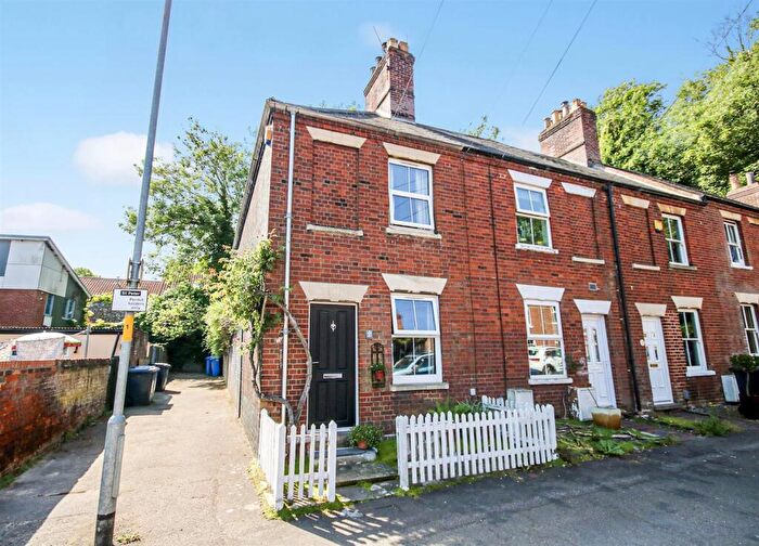 2 Bedroom End Of Terrace House For Sale In Alan Road, Norwich, NR1