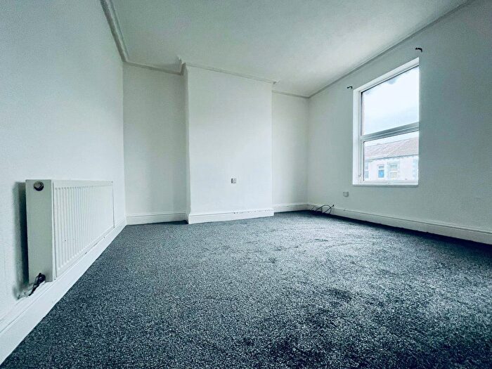 1 Bedroom Flat To Rent In Clare Street, Blackpool, Lancashire, FY1