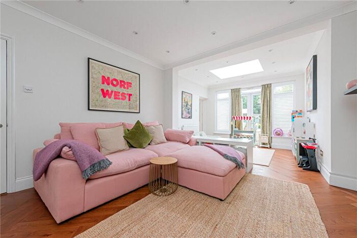 5 Bedroom Semi-Detached House To Rent In Dawson Road, London, NW2