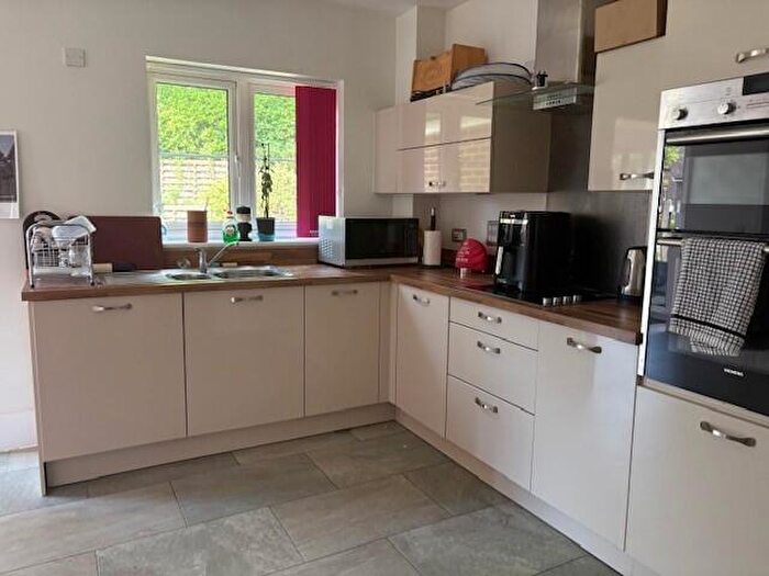 2 Bedroom Retirement Property For Sale In Durrants Drive, Durrants Village, Faygate, West Sussex, RH12