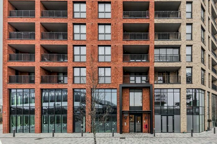 2 Bedroom Flat To Rent In Healum Avenue, Southall, UB2