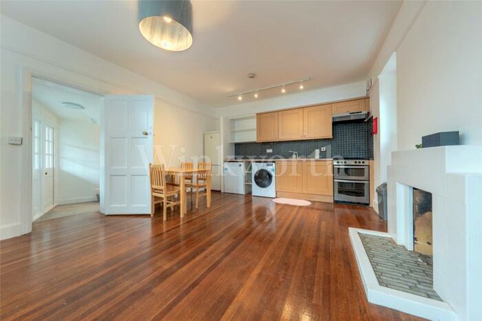 1 Bedroom Apartment To Rent In Woodstock Road, London, NW11