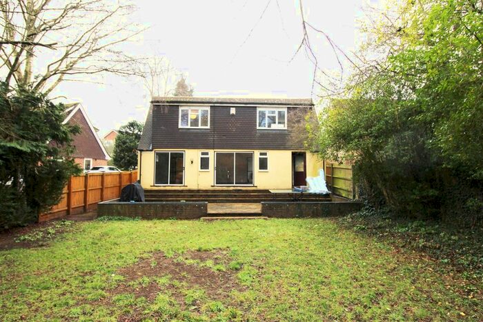 6 Bedroom Detached House To Rent In Micklands Road, Caversham, Reading, RG4