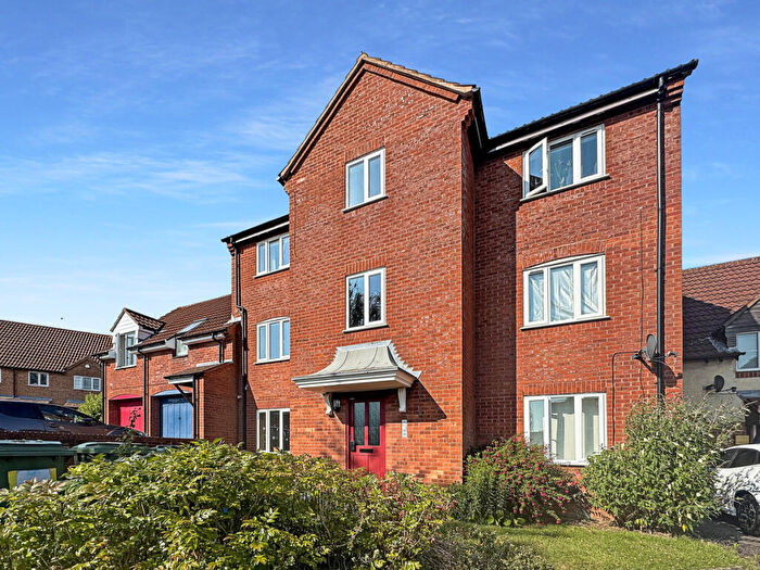 1 Bedroom Flat To Rent In Stanshaws Close, Bradley Stoke, BS32