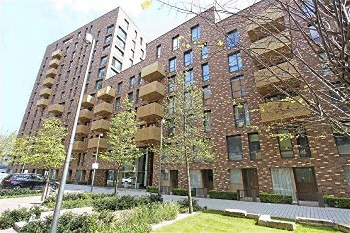 2 Bedroom Flat To Rent In Nelsons Walk, London, E3