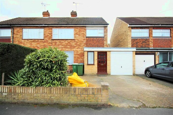 3 Bedroom Semi-Detached House To Rent In Eardley Road, Upper Belvedere, Kent, DA17