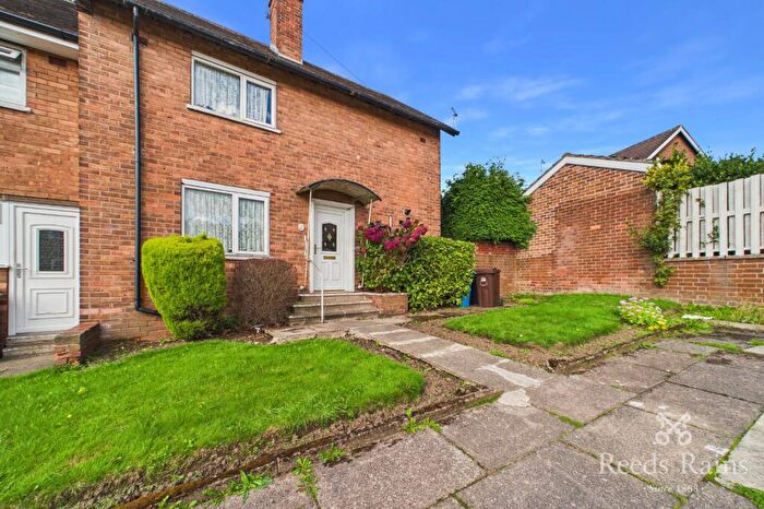 3 Bedroom End Of Terrace House For Sale In Lowedges Crescent, Sheffield, S8