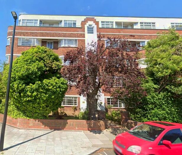 3 Bedroom Flat To Rent In Oman Avenue, London, NW2