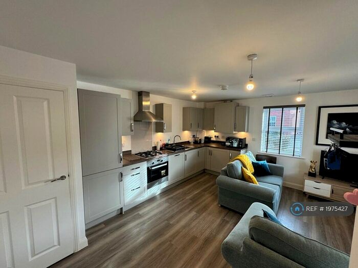 1 Bedroom Maisonette To Rent In Hammond Close, Warwick, CV34