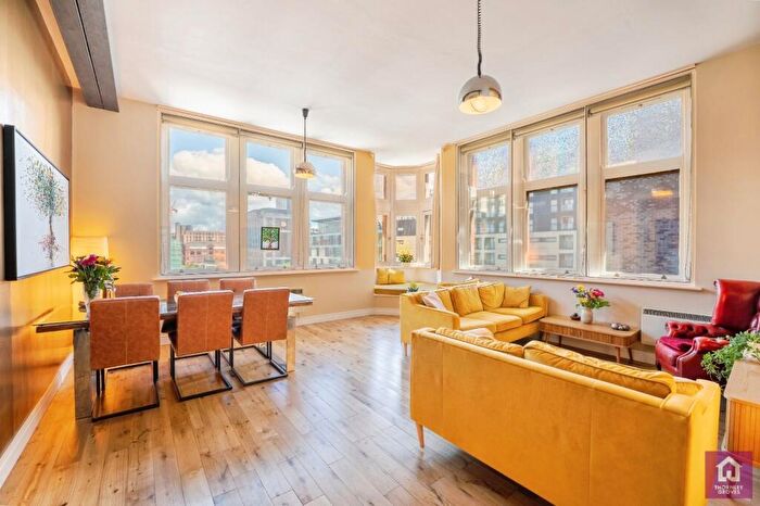 2 Bedroom Flat For Sale In Piccadilly Lofts, Dale Street, Greater Manchester, Manchester City Centre, M1