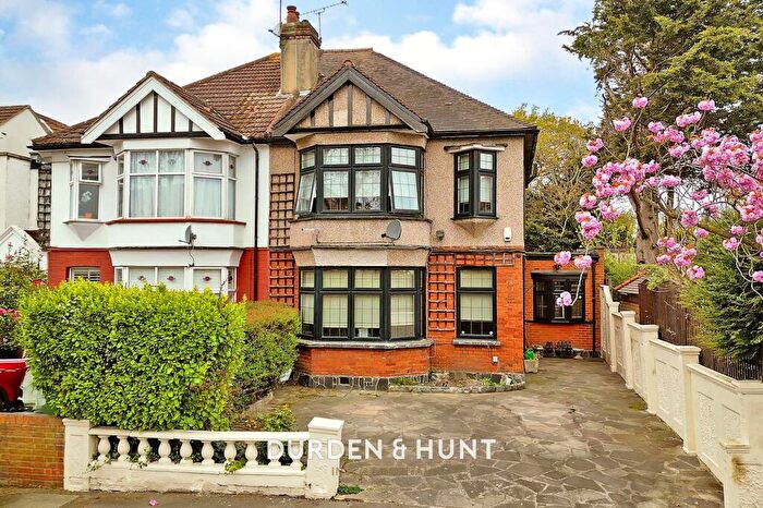 3 Bedroom Semi Detached House For Sale In Malford Grove, London, E18