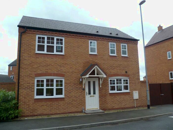 3 Bedroom Detached House To Rent In Valley Drive, Wilnecote, B77