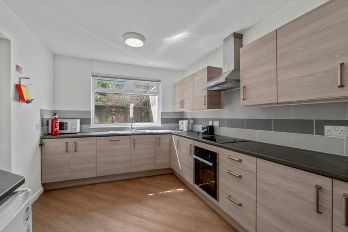 5 Bedroom Terraced House To Rent In Allendale Road, Plymouth, Devon, PL4