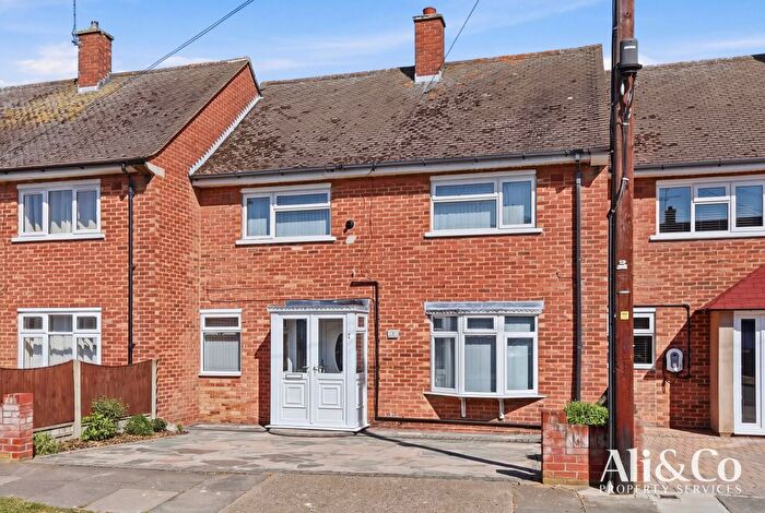 3 Bedroom Terraced House For Sale In Gourney Grove, Grays, RM16
