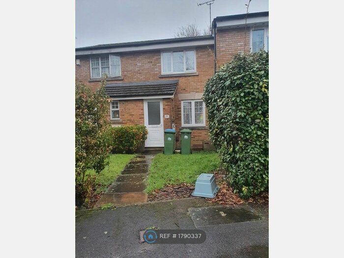 2 Bedroom Terraced House To Rent In Barons Mead, Southampton, SO16