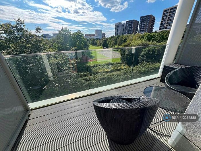 2 Bedroom Flat To Rent In Parkside Court, London, E16