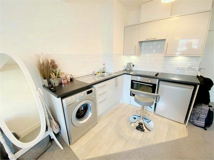 1 Bedroom Studio To Rent In Bournemouth, Dorset, BH1