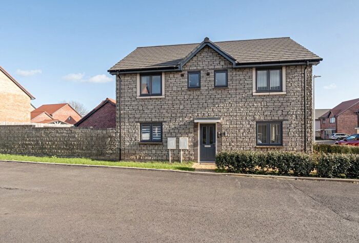 4 Bedroom Detached House For Sale In Kilby Road, Stoke Gifford, Bristol, Gloucestershire, BS34