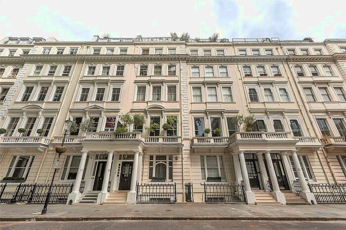 3 Bedroom Flat To Rent In Cornwall Gardens, London, SW7