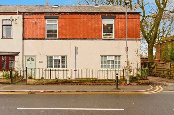 4 Bedroom End Of Terrace House For Sale In Higher Green Lane, Tyldesley, Manchester, M29