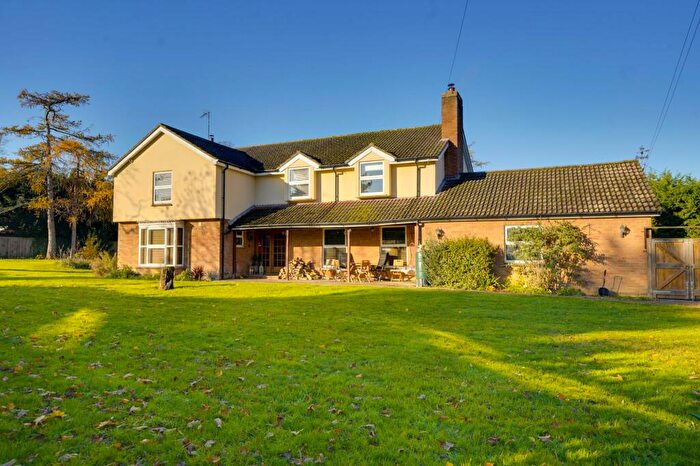 5 Bedroom Detached House For Sale In Mildenhall Road, Worlington, IP28