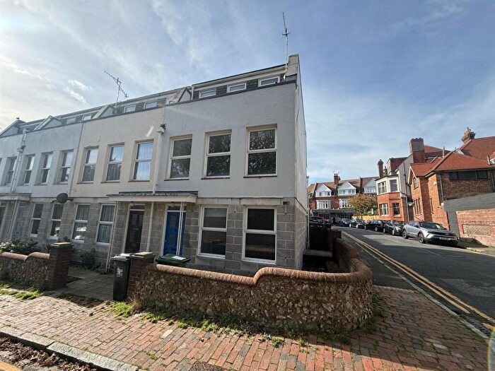 4 Bedroom Town House For Sale In Derwent Road, Eastbourne, BN20