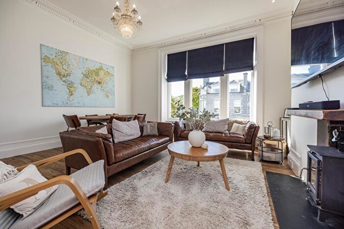 4 Bedroom Flat To Rent In Hartington Road, Upper Flat, AB10