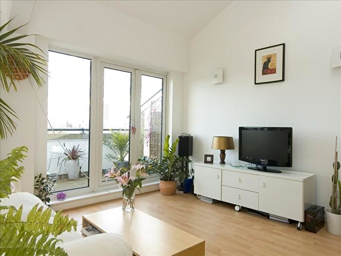 1 Bedroom Flat To Rent In Bow Quarter, Fairfield Road, London, E3