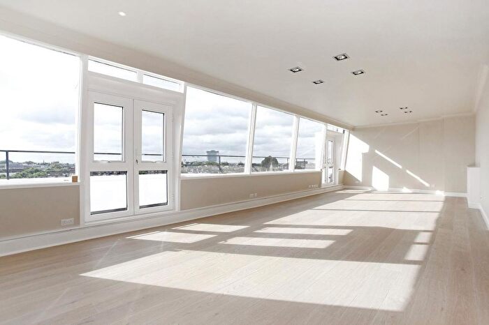 3 Bedroom Flat To Rent In Cheniston Gardens, Kensington, W8