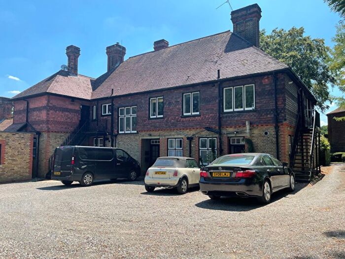 2 Bedroom Flat For Sale In St. Agnes Cottages, Kings Lane, Englefield Green, Egham, Surrey, TW20