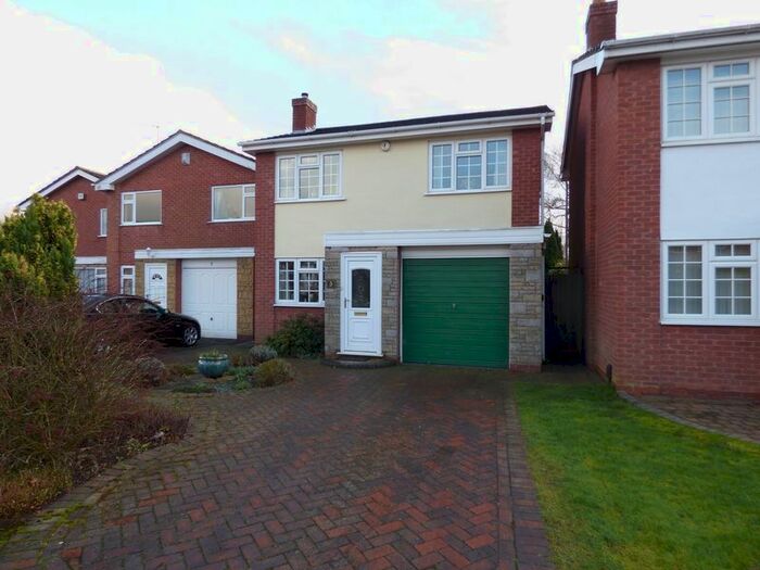 3 Bedroom Property To Rent In Nairn Close, Hall Green, Birmingham, B28