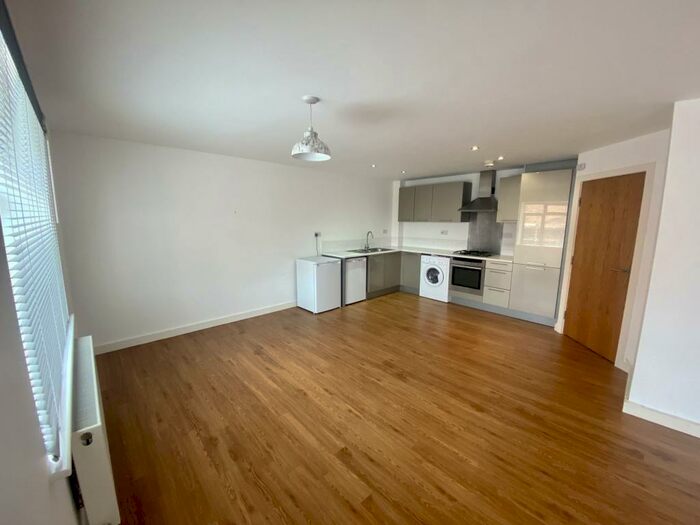 2 Bedroom Apartment To Rent In Avenue Road Extension, Leicester, LE2