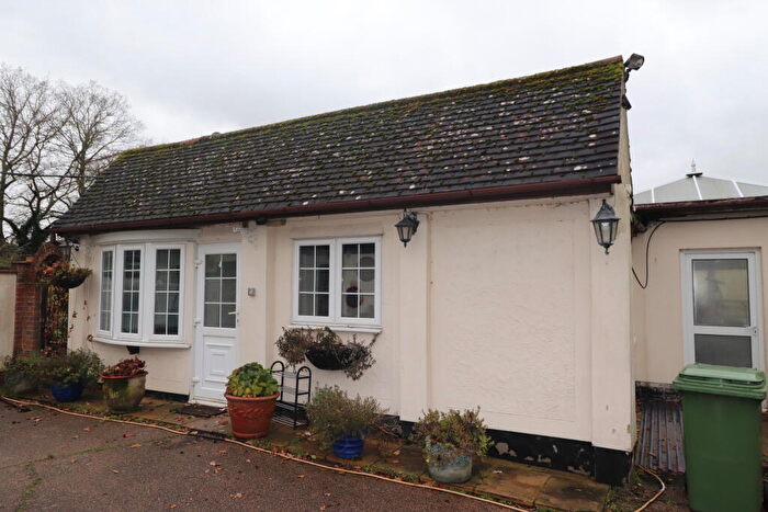 3 Bedroom Bungalow To Rent In Stondon Massey, CM15