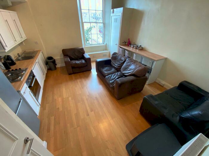 5 Bedroom Flat To Rent In Leith Walk, Leith, Edinburgh, EH6
