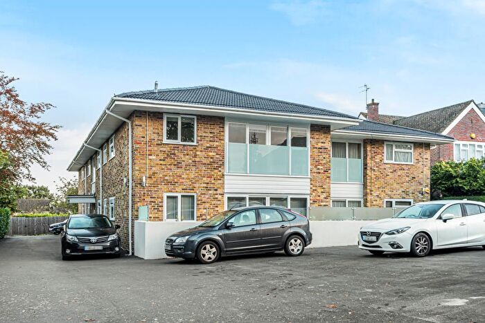 2 Bedroom Apartment To Rent In Eastbury Avenue, Northwood, HA6