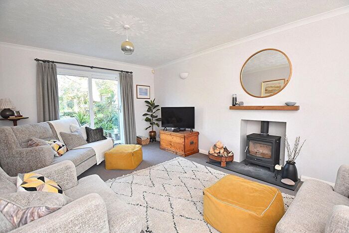 4 Bedroom Detached House For Sale In Cole Mead, Bruton, Somerset, BA10