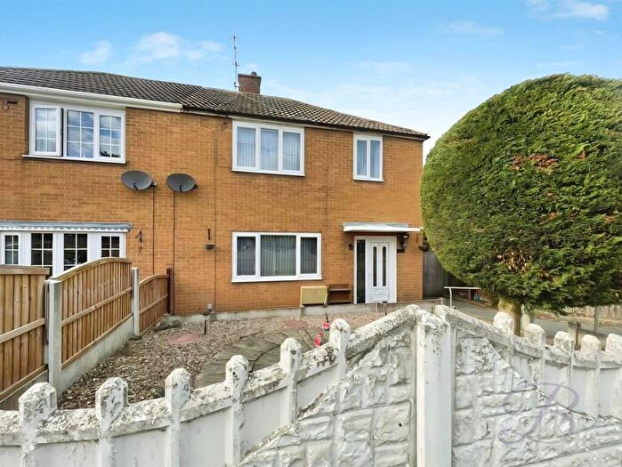 3 Bedroom Semi-Detached House For Sale In Lings View, Warsop, Mansfield, NG20