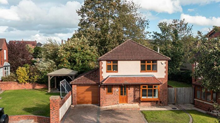 3 Bedroom Detached House For Sale In Cherry Villa, Knightsway, Whitkirk, Leeds, LS15