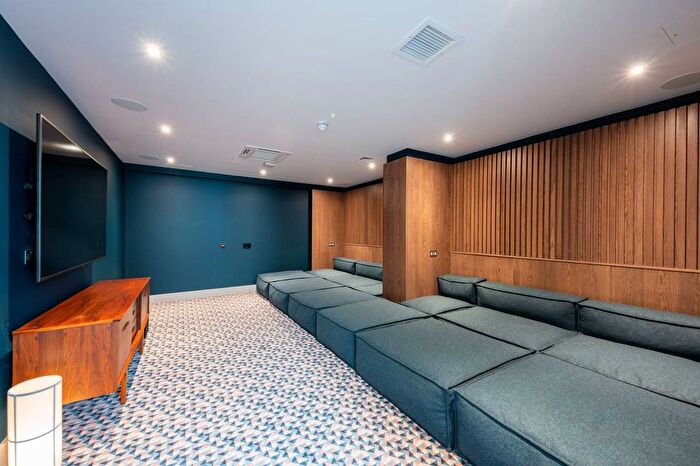 1 Bedroom Flat To Rent In Ten Degrees, Croydon, London, CR0