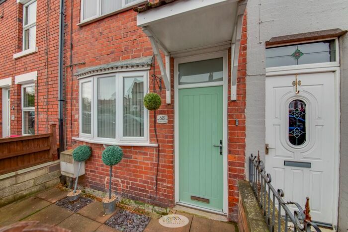 3 Bedroom Terraced House To Rent In Station Road, Kiveton Park, Sheffield, S26