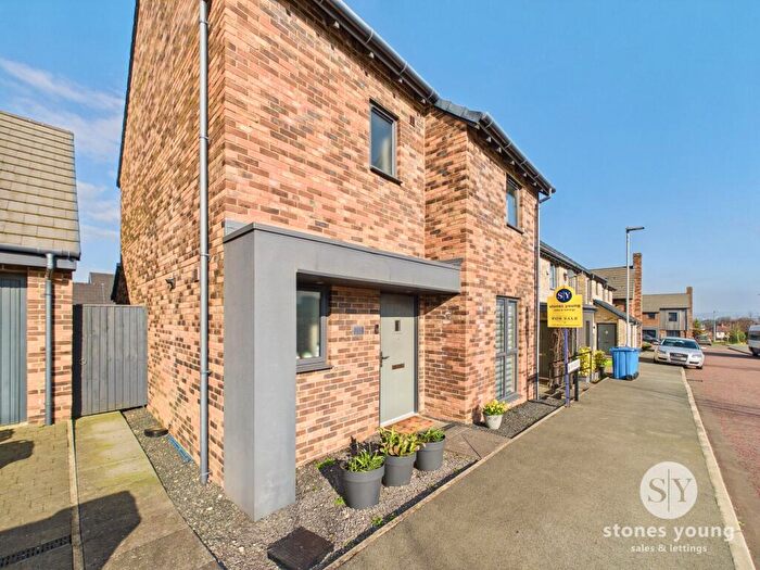 3 Bedroom Detached House For Sale In Fern Crescent, Blackburn, BB2