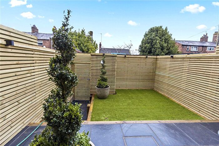 3 Bedroom Terraced House For Sale In Pownall Street, Macclesfield, SK10
