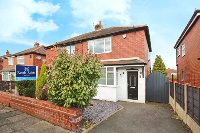2 Bedroom Semi-Detached House To Rent In Wordsworth Road, Stockport, Greater Manchester, SK5