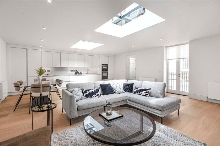 4 Bedroom Flat To Rent In Devonshire Place, Marylebone, London, W1G