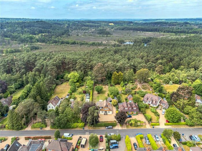 5 Bedroom Detached House For Sale In Sandy Lane, Rushmoor, Farnham, Surrey, GU10