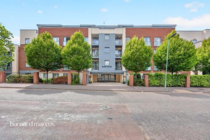 2 Bedroom Retirement Property For Sale In Shotfield, Wallington, SM6