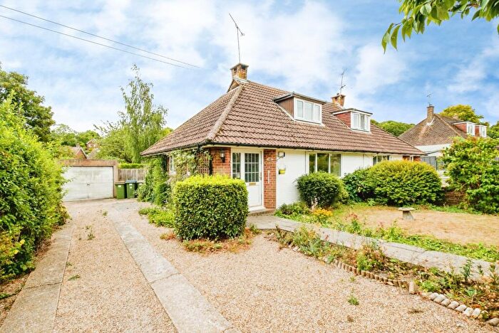 2 Bedroom Bungalow For Sale In Penlands Way, Steyning, West Sussex, BN44