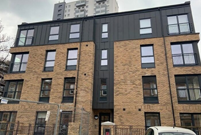 2 Bedroom Flat To Rent In /, Whitefield Road, G51